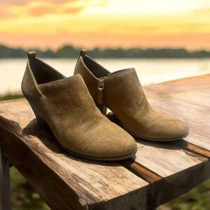 DR SCHOLL'S BROWN SUEDE ANKLE BOOT